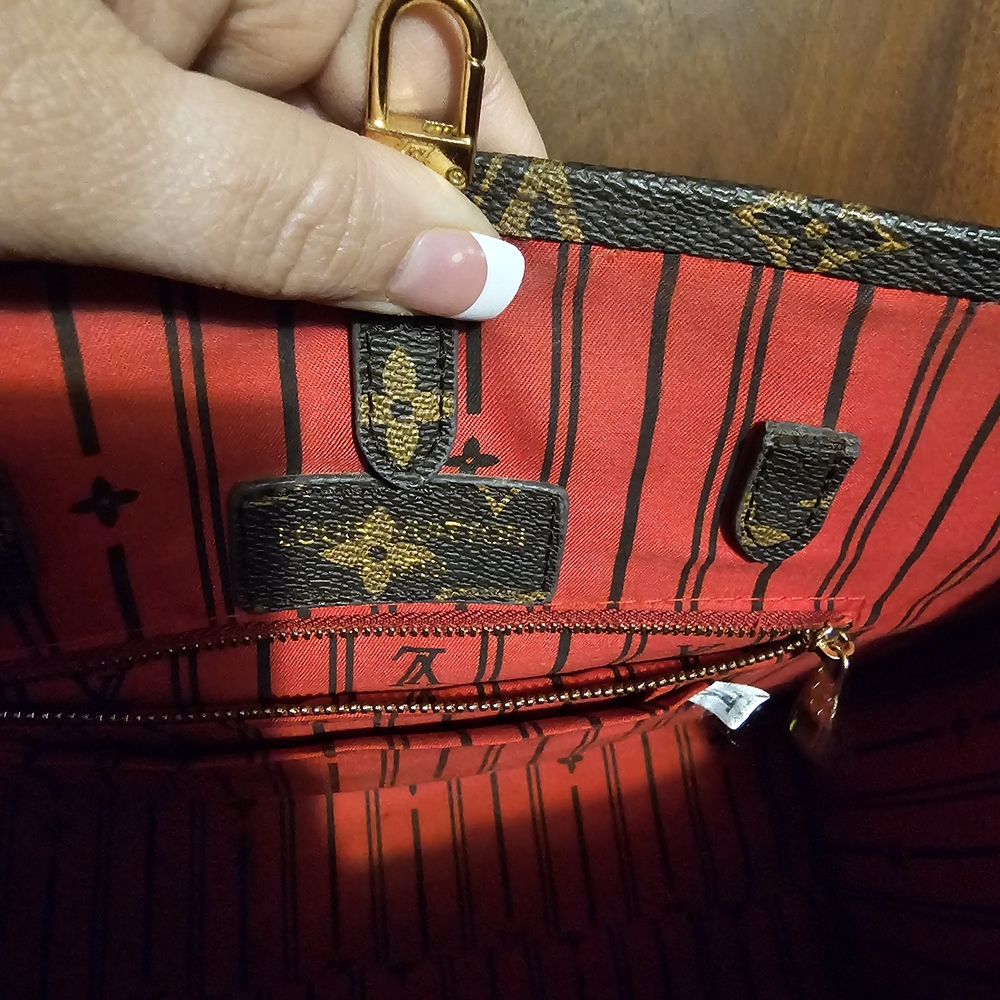 Louis Vuitton Monogram Tote in Dark Brown and Tan - Picture 5 of 8